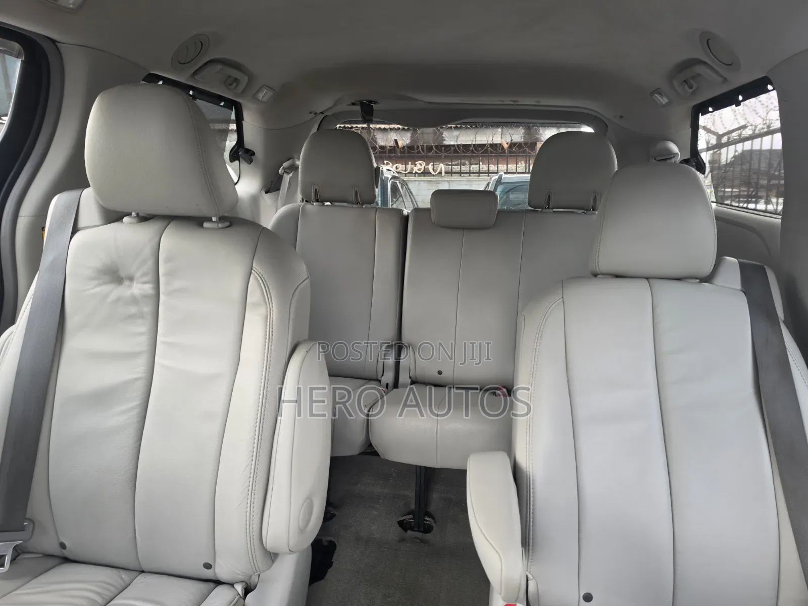 Toyota Sienna XLE AWD 7-Passenger 2013 Burgundy