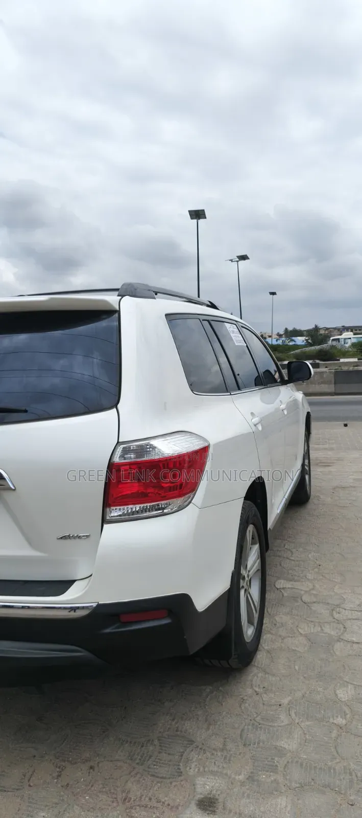 Toyota Highlander 3.5L 4WD 2013 White