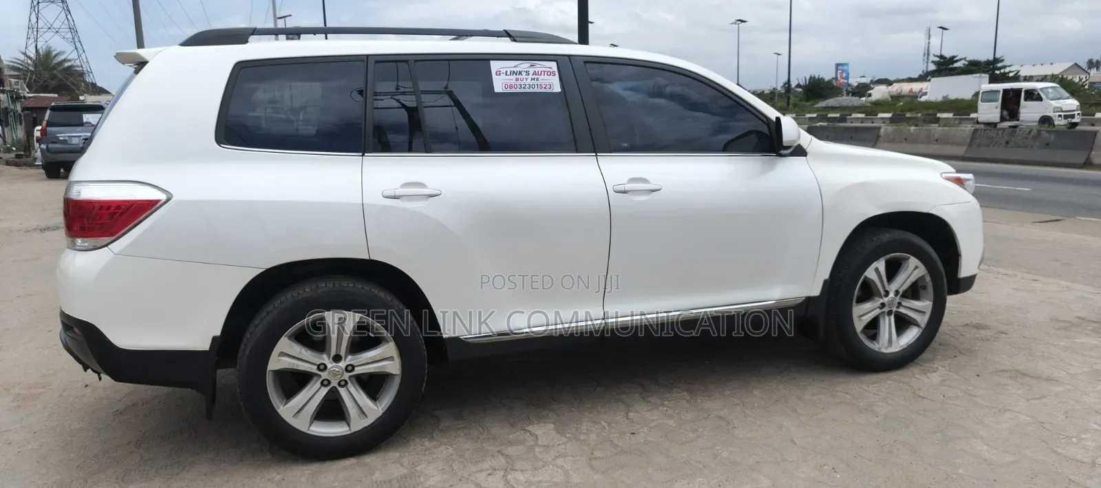 Toyota Highlander 3.5L 4WD 2013 White