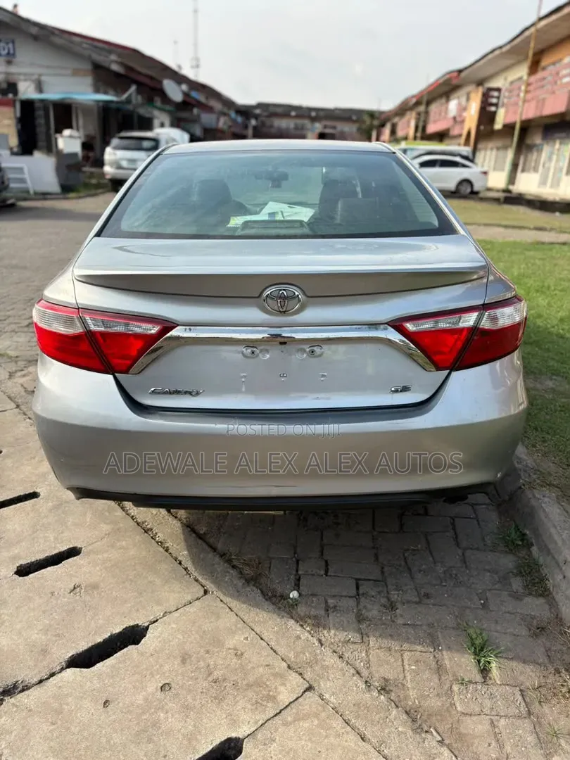 Toyota Camry 2017 Gray