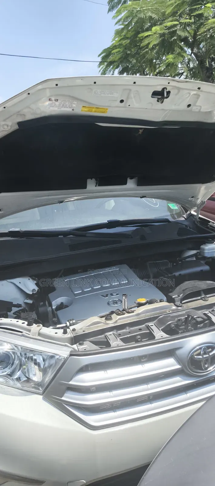 Toyota Highlander Limited 2012 White
