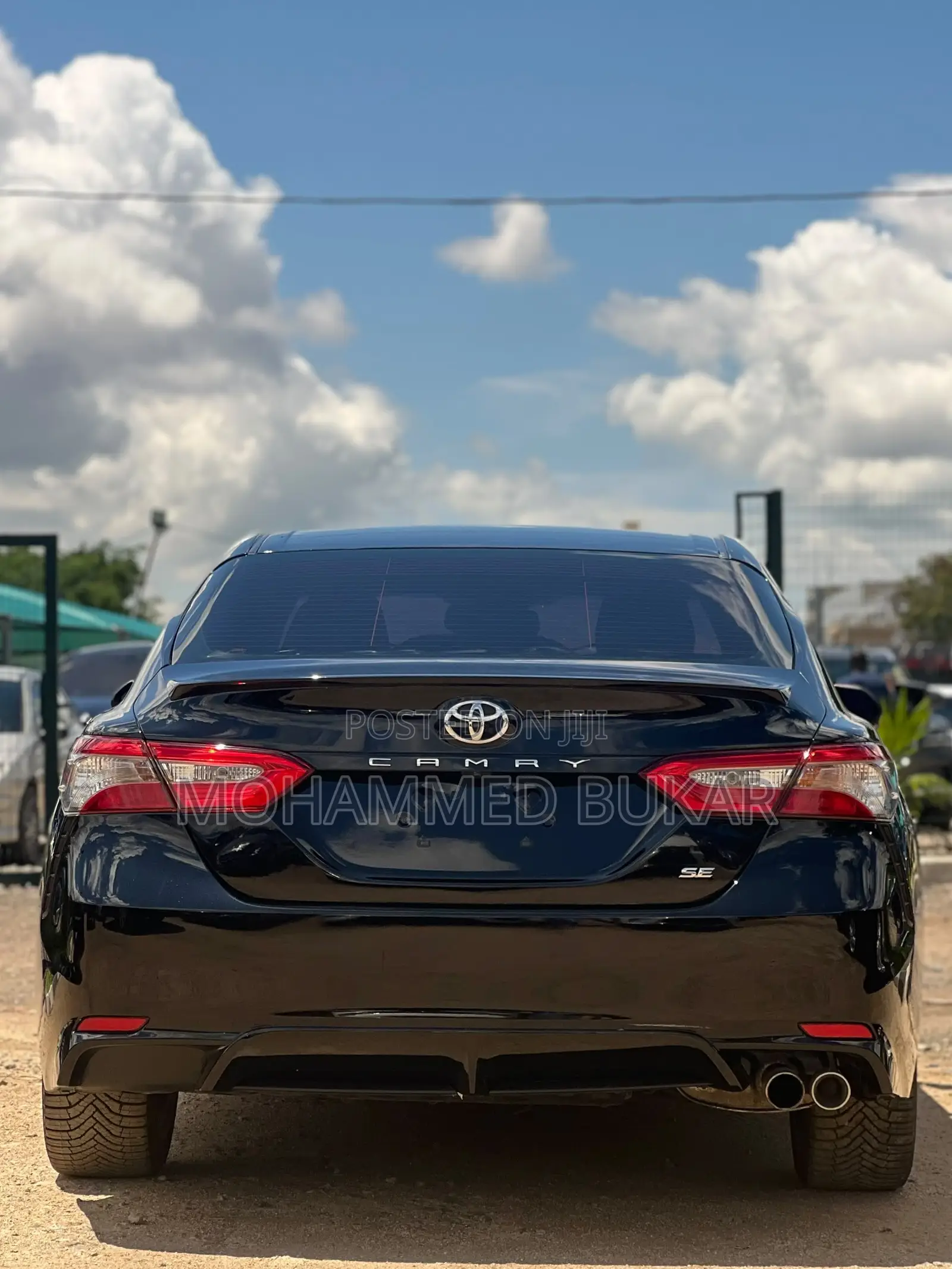 Toyota Camry SE FWD (2.5L 4cyl 8AM) 2018 Black