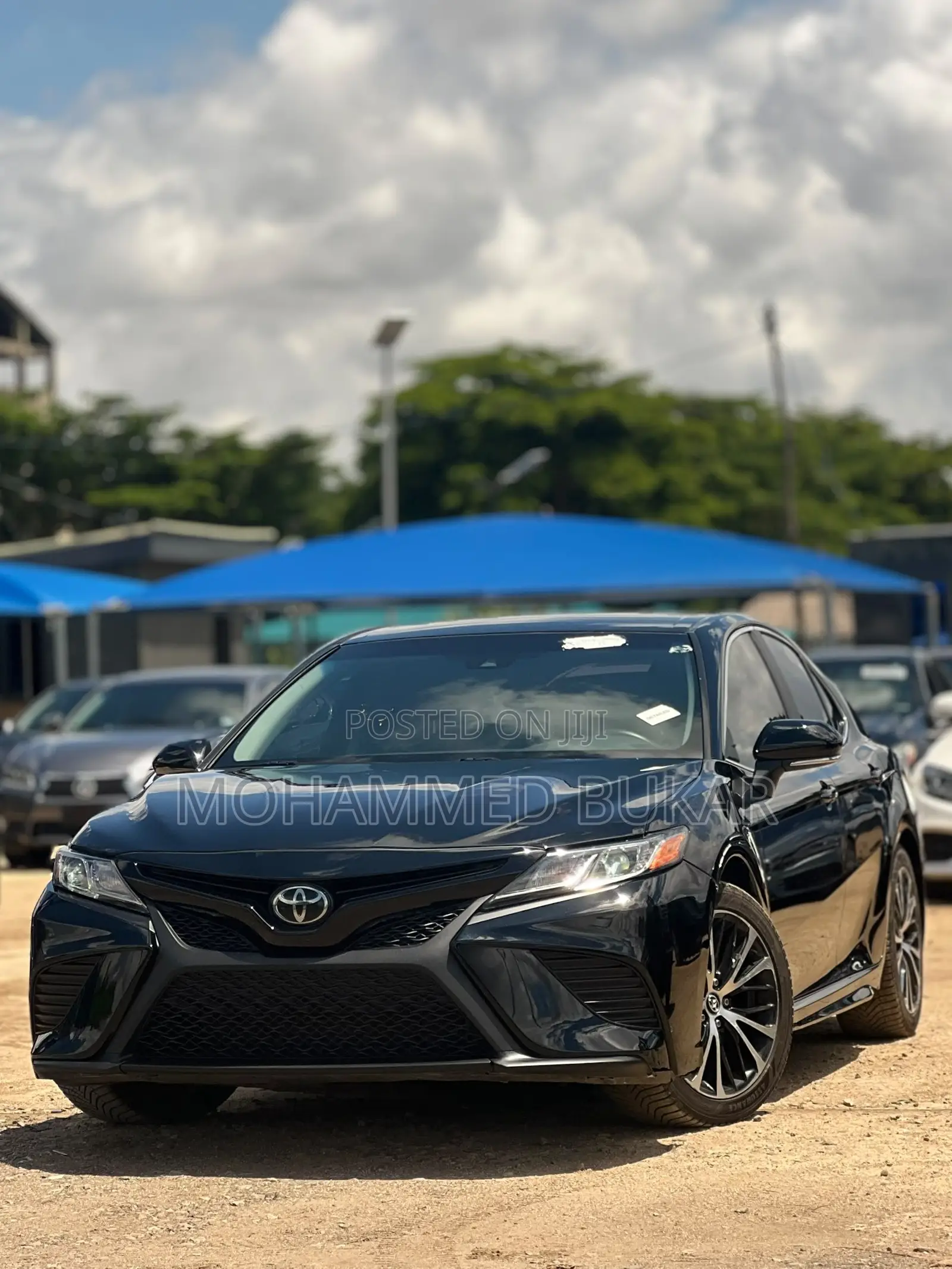 Toyota Camry SE FWD (2.5L 4cyl 8AM) 2018 Black