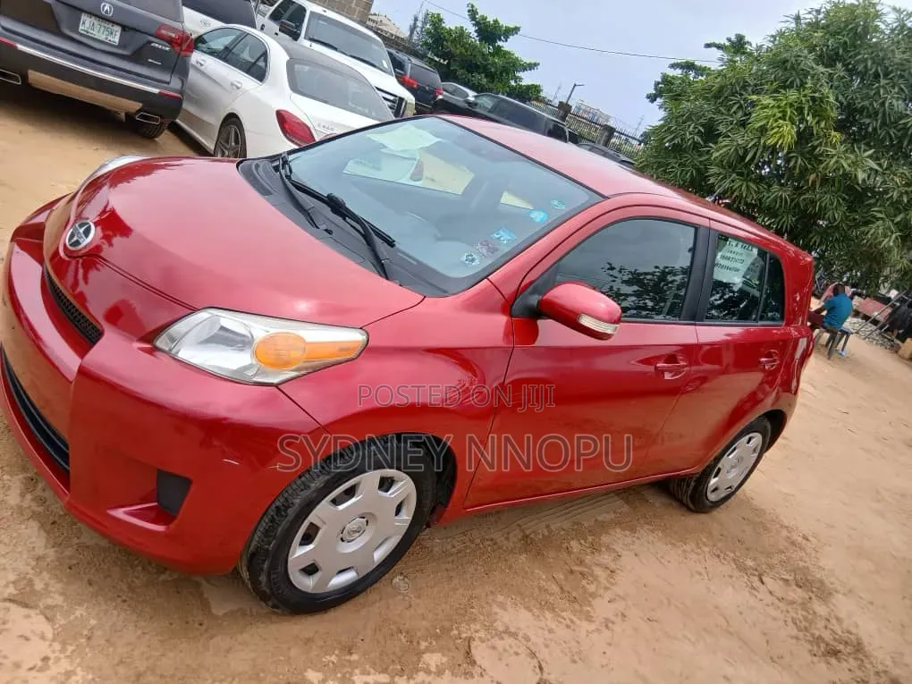 Scion xD Base 2009 Red