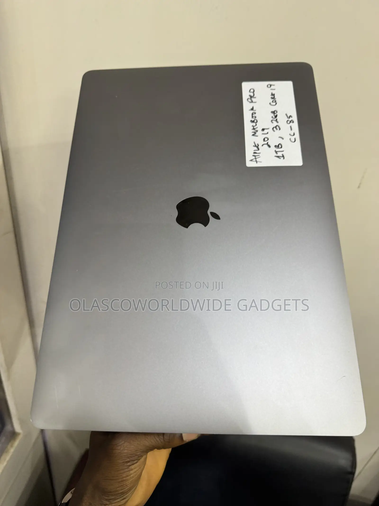 Laptop Apple MacBook Pro 2019 32GB Intel Core i9 SSD 1T