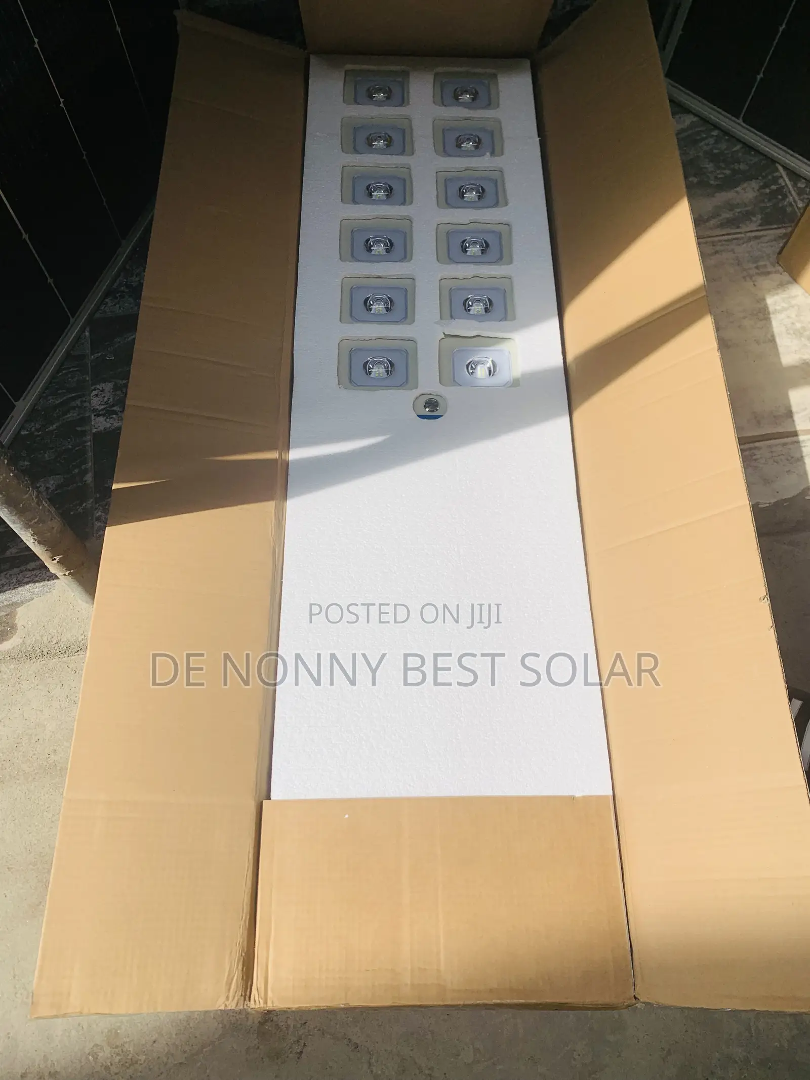 Wakatek 100watts All in One Solar Street Light