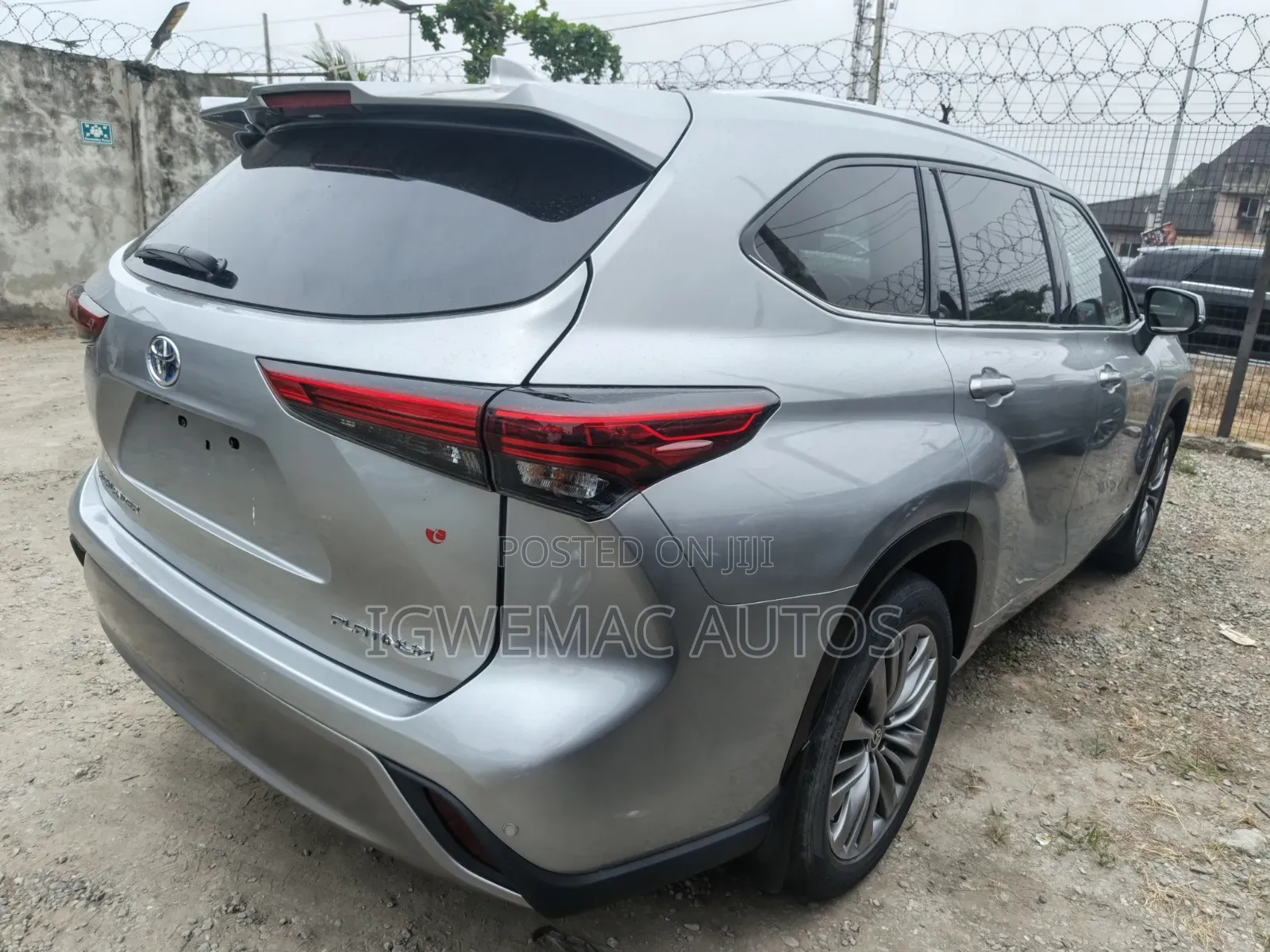 Toyota Highlander Platinum 2025 Silver