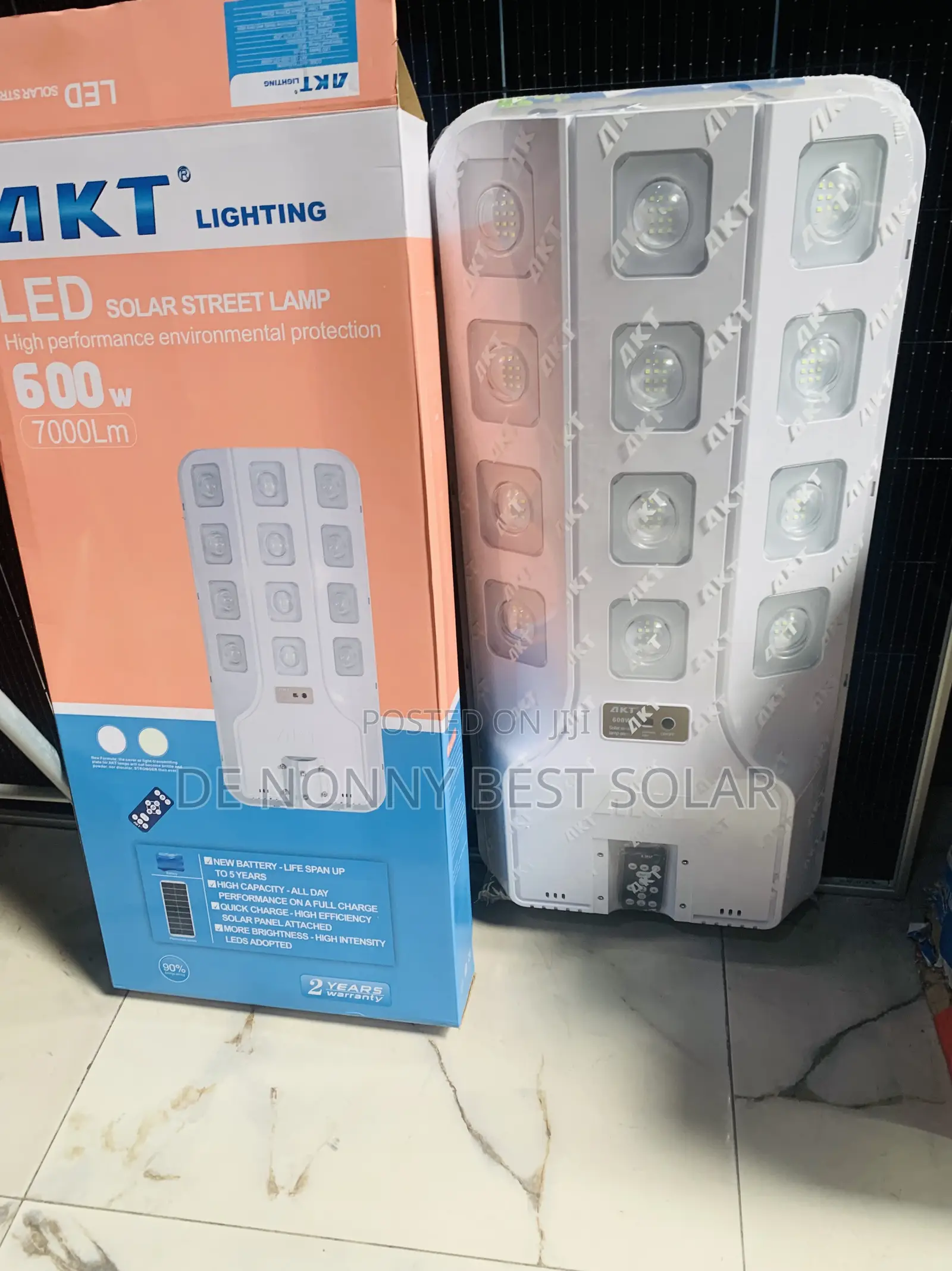 AKT 600watts Solar Street Light