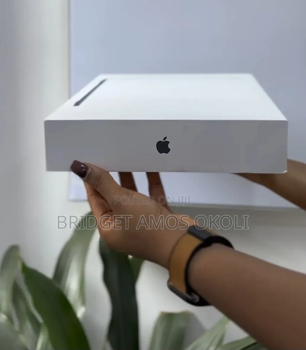 New Laptop Apple MacBook Air 2026 M5 16GB Apple M5 SSD 512GB