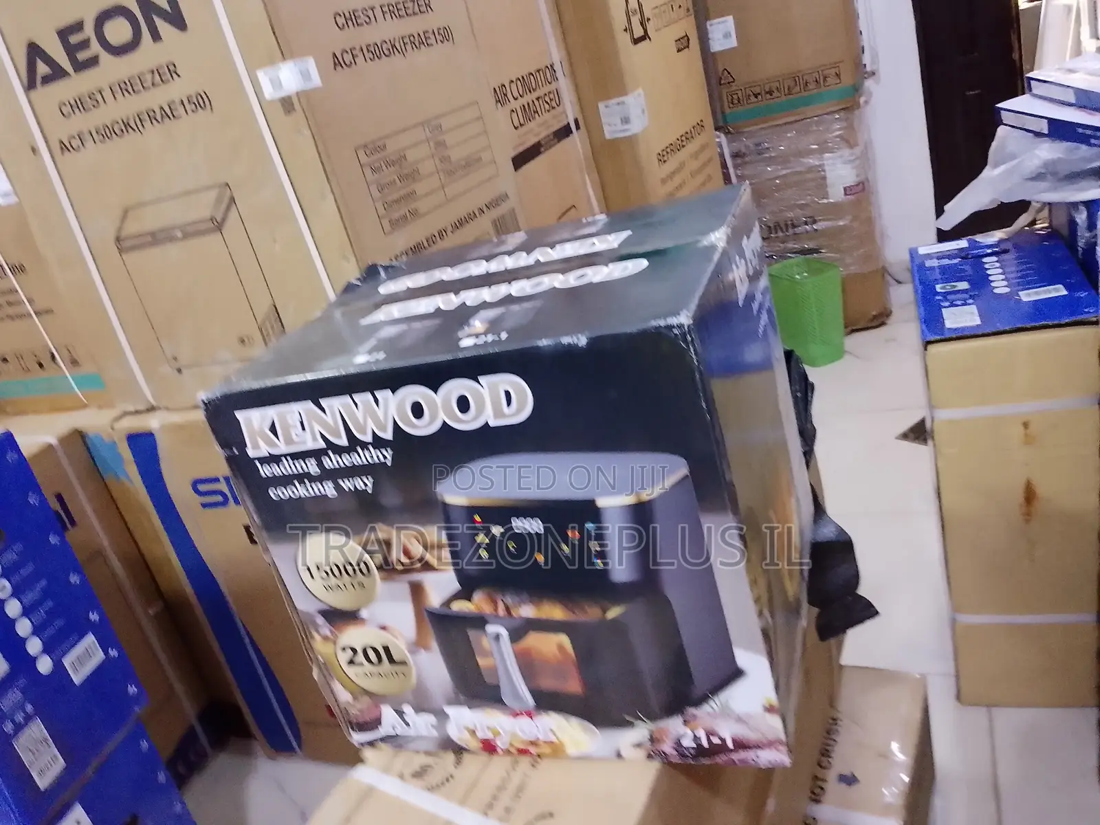 Spacious Kenwood Air Fryer 20L 15000W for Home Use