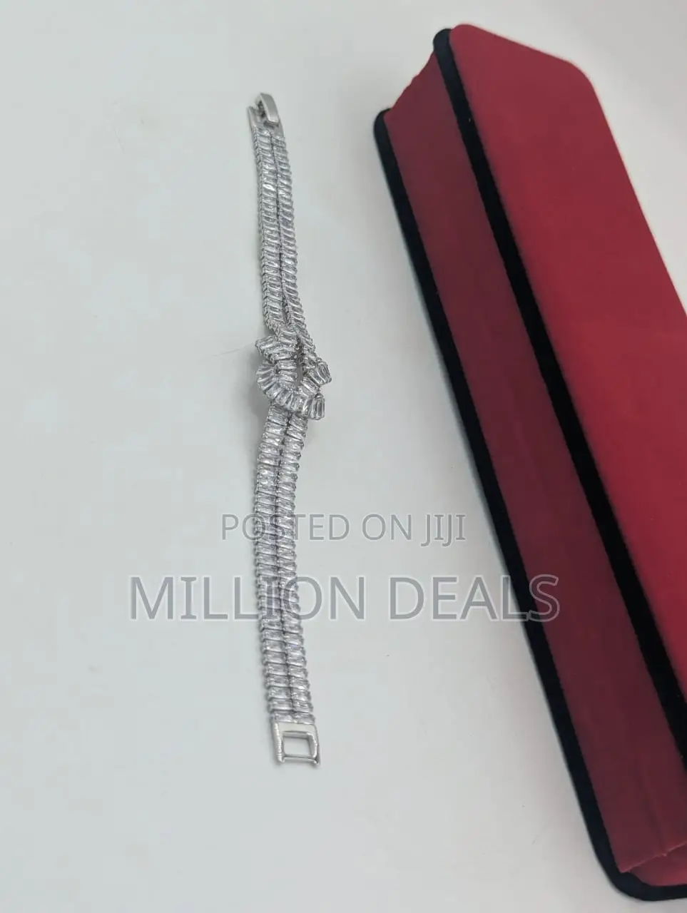 Sparkling Infinity Knot Tennis Edition Female Bracelet Silver