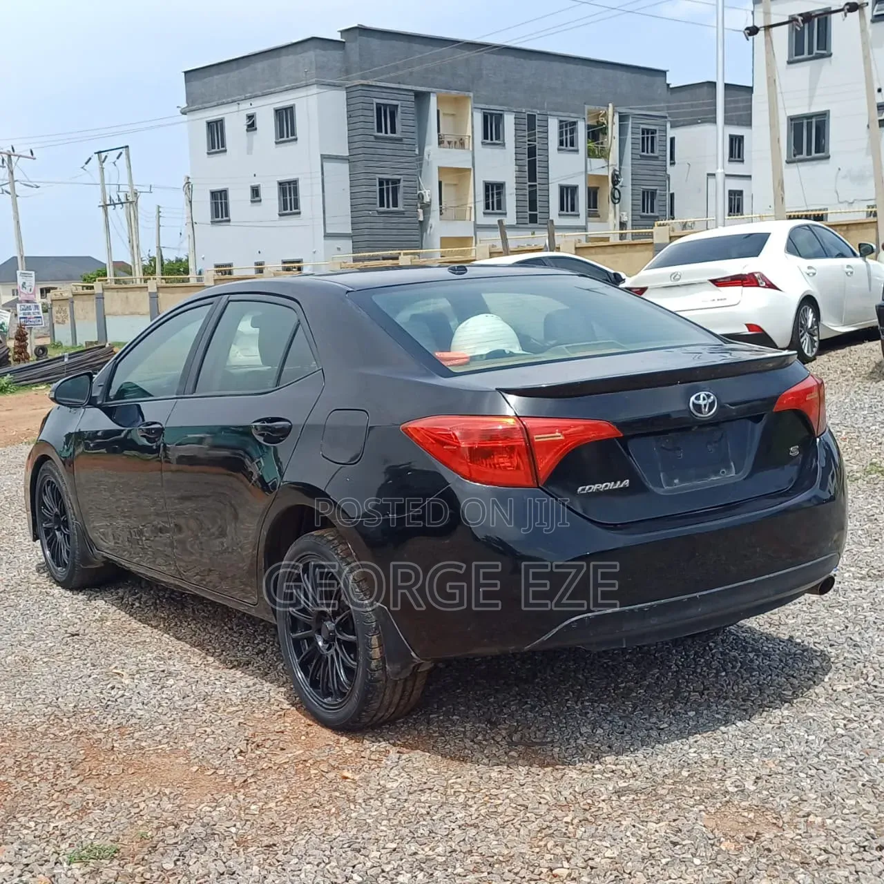 Toyota Corolla 2015 Black