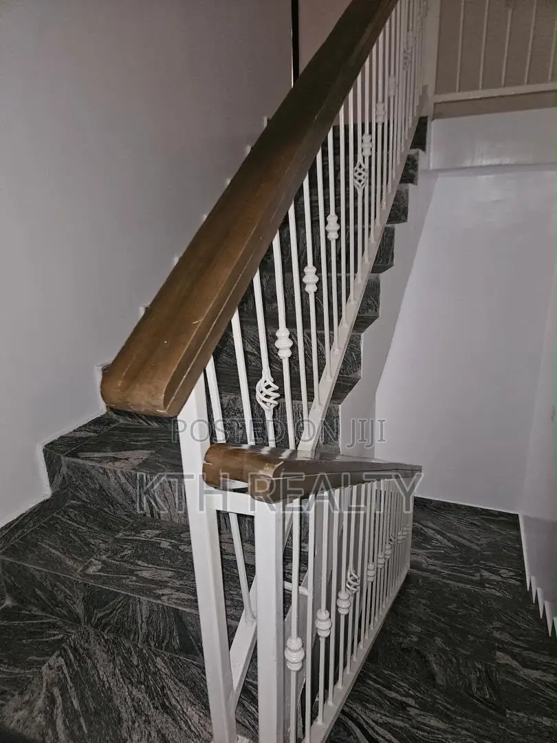 4bdrm Duplex in Lekki Phase 1 for rent