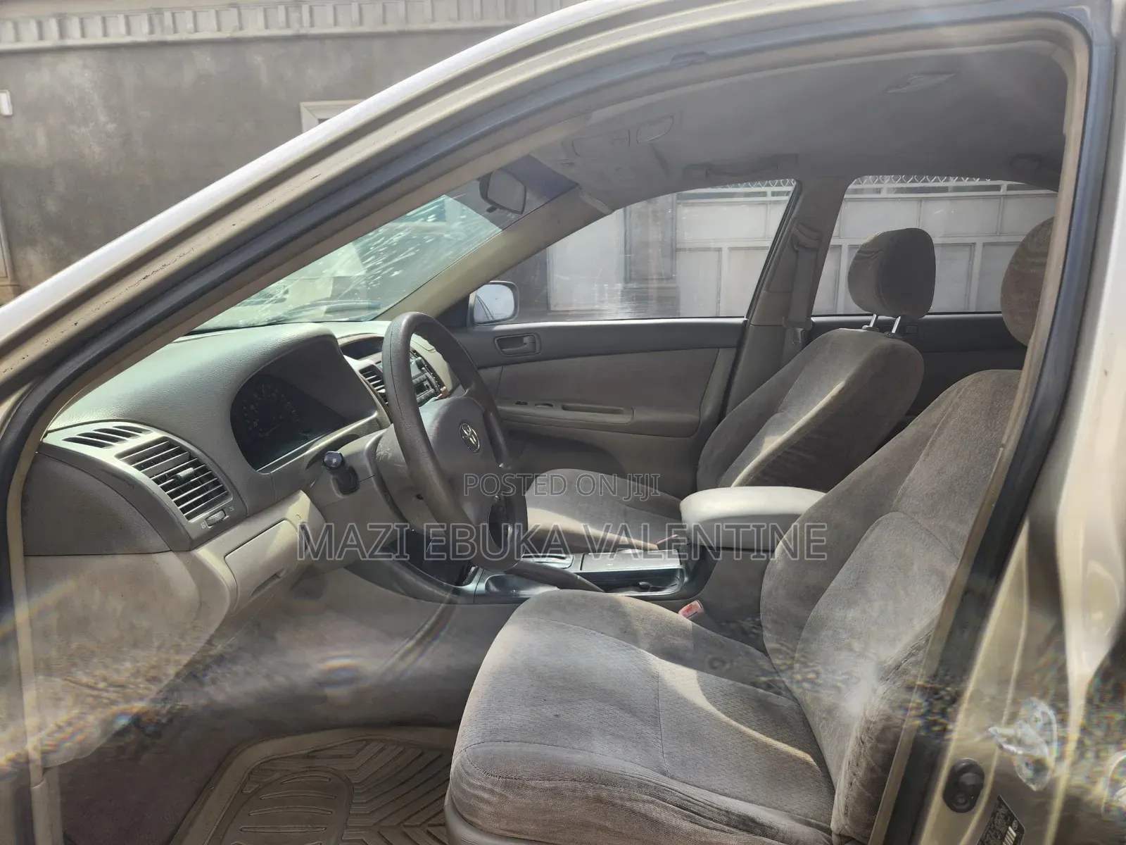 Toyota Camry 2004 Gold