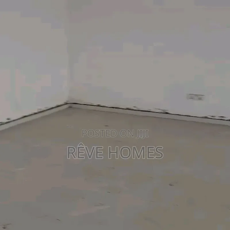 2bdrm Penthouse in Sabo / Yaba for rent
