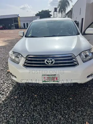 Toyota Highlander Sport 2009 White
