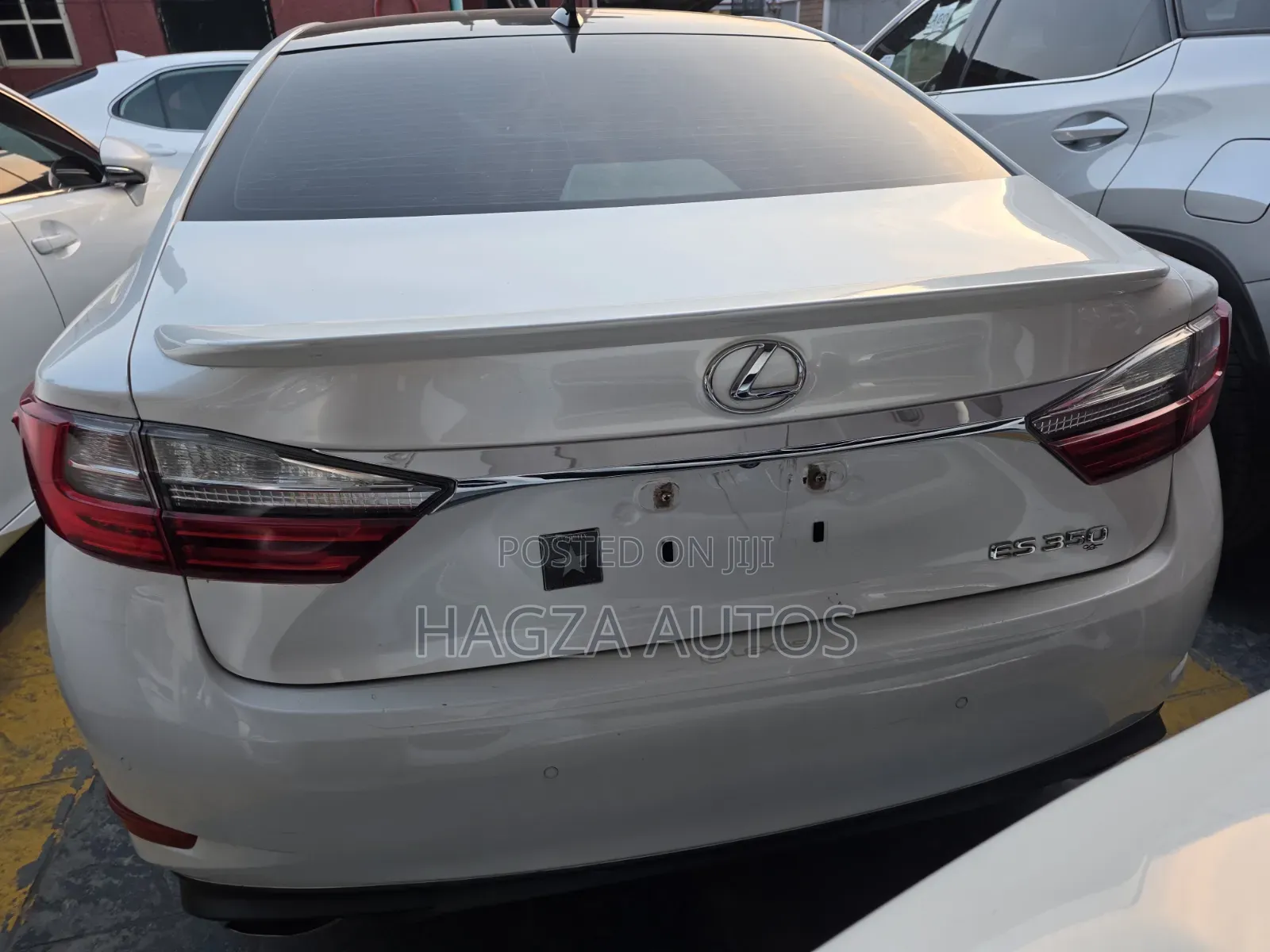 Lexus ES 350 FWD 2017 White