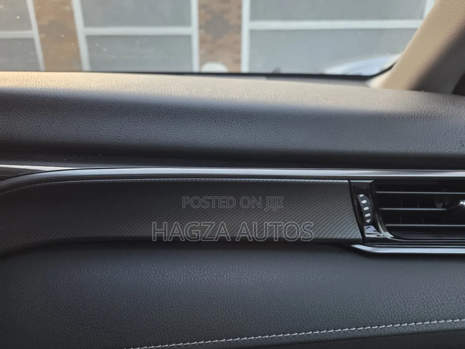 Toyota Camry SE 2022 White