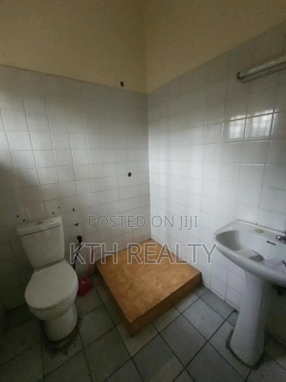 Five 5 Bedroom Semi Detached Office Building