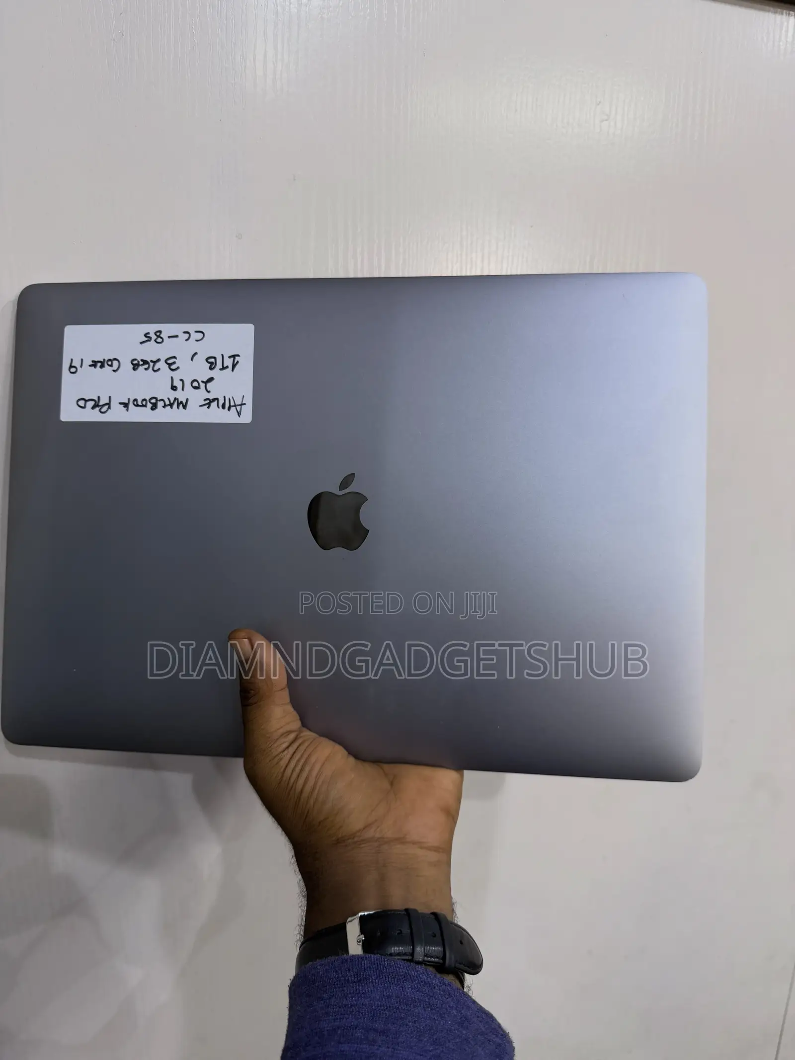 Laptop Apple MacBook Pro 2019 32GB Intel Core i9 SSD 1T