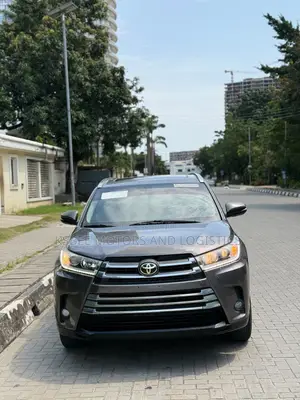 Toyota Highlander Limited Platinum 4dr SUV (3.5L 6cyl 6A) 2015 Gray