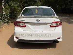 Toyota Corolla S 4dr Sedan (1.8L 4cyl 4A) 2012 White