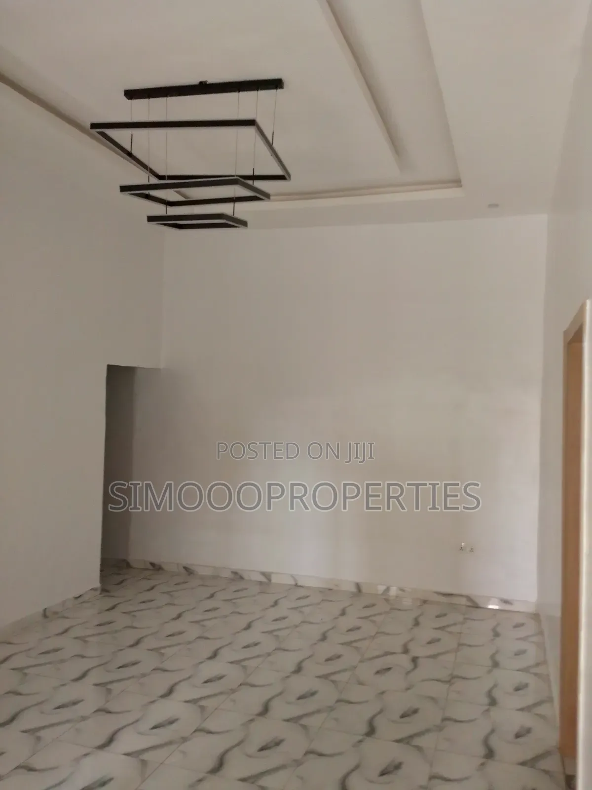 2bdrm Block of Flats in Lakowe for rent