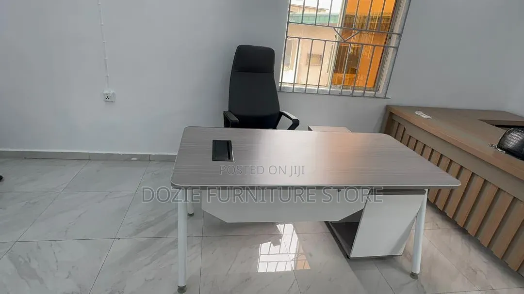 Premium Executive Office Table