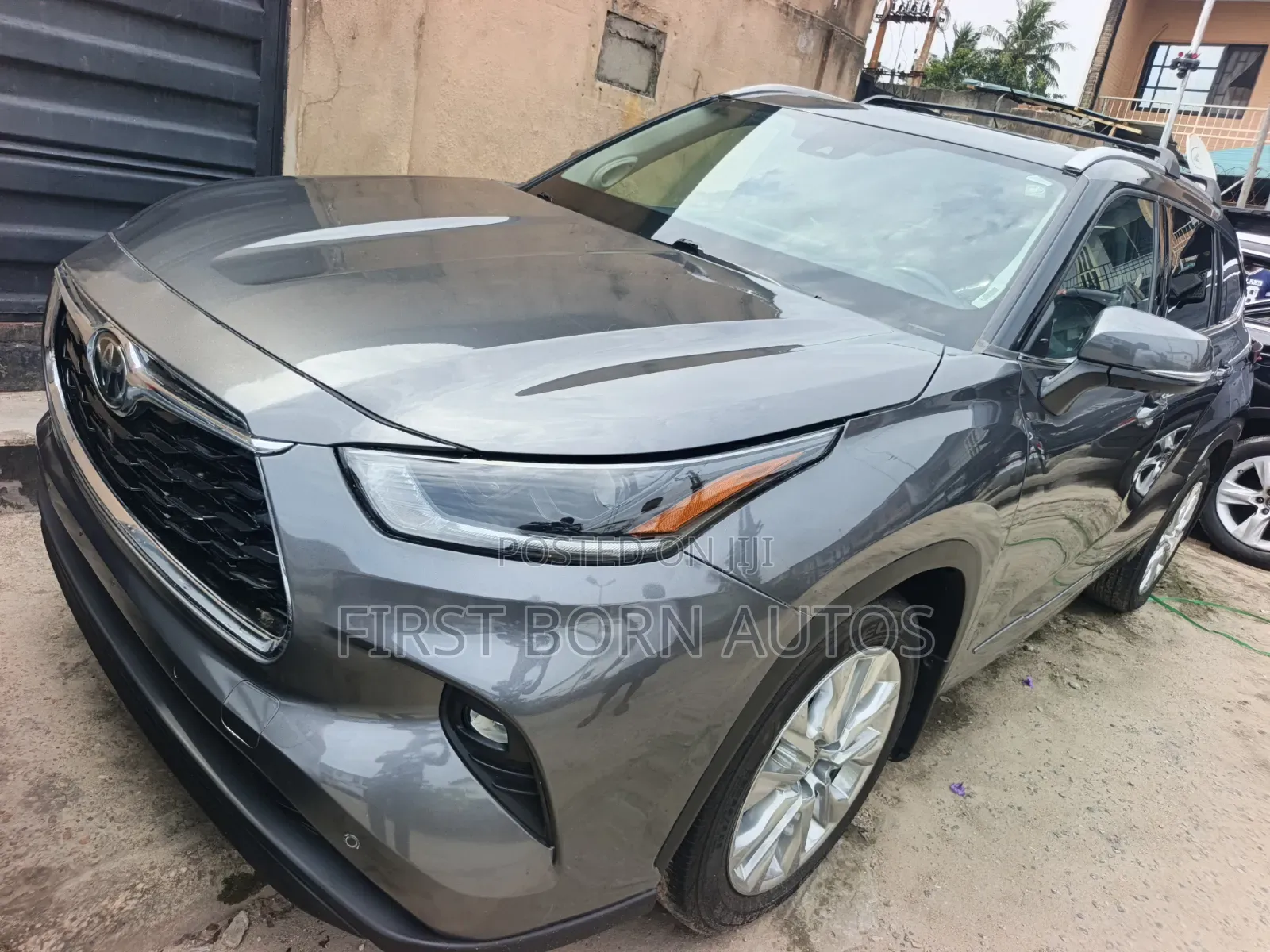 Toyota Highlander Limited 2021 Gray