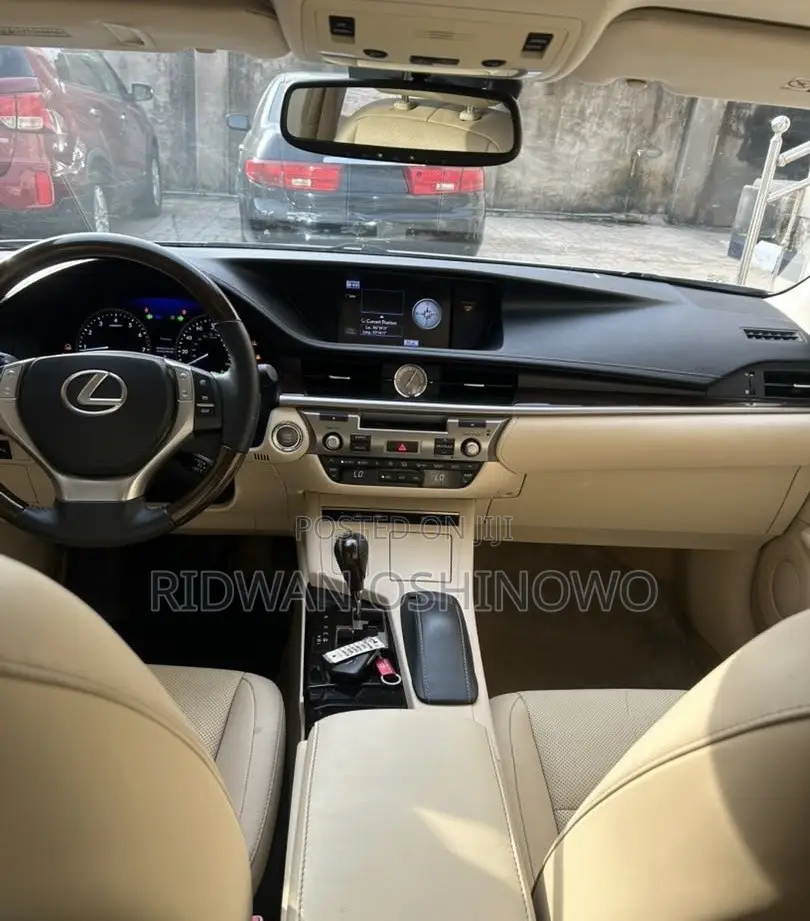 Lexus ES 2014 White