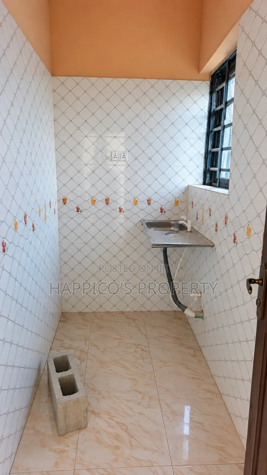 Mini Flat in Akoka for rent