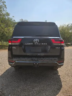 Toyota Land Cruiser for Hire