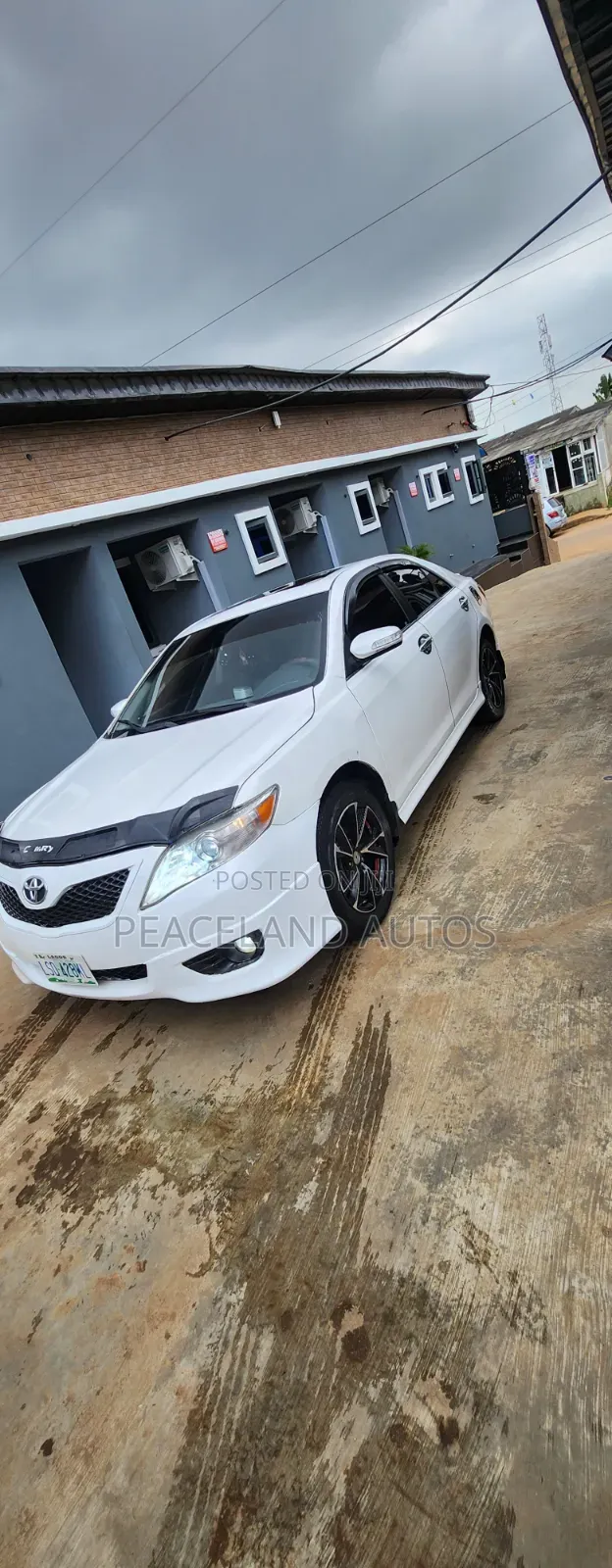 Toyota Camry SE 4dr Sedan (2.5L 4cyl 6AM) 2010 White