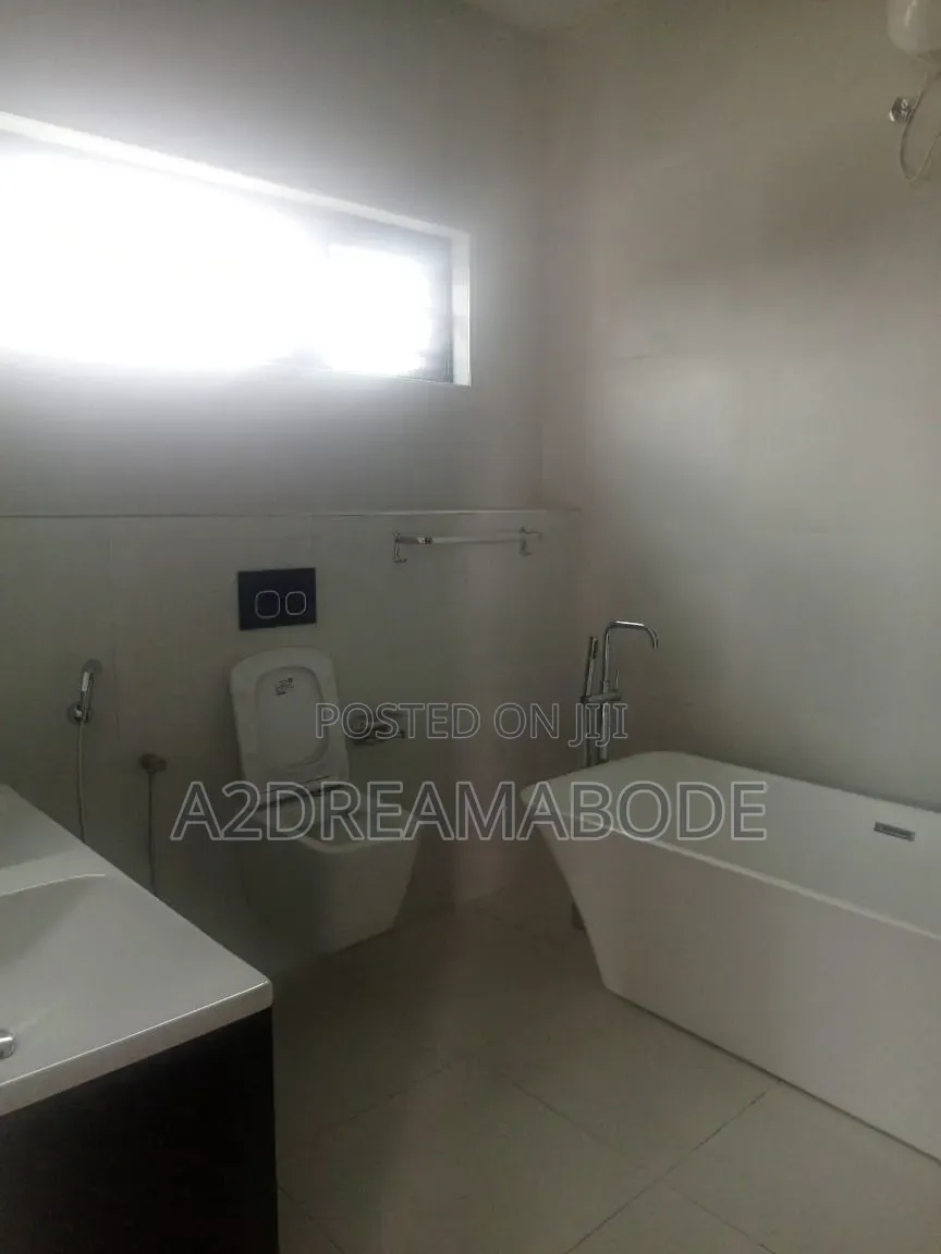 4bdrm Duplex in Ikeja Gra for rent