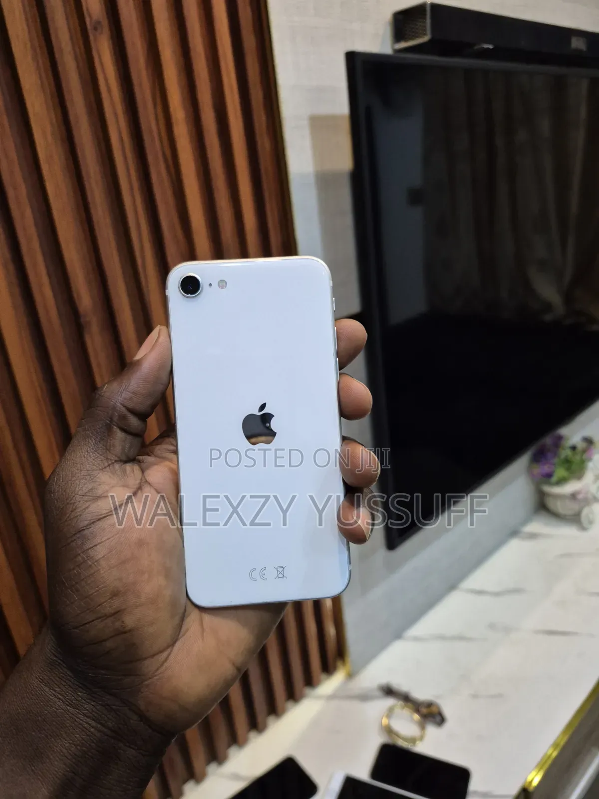 Apple iPhone SE (2020) 64 GB White