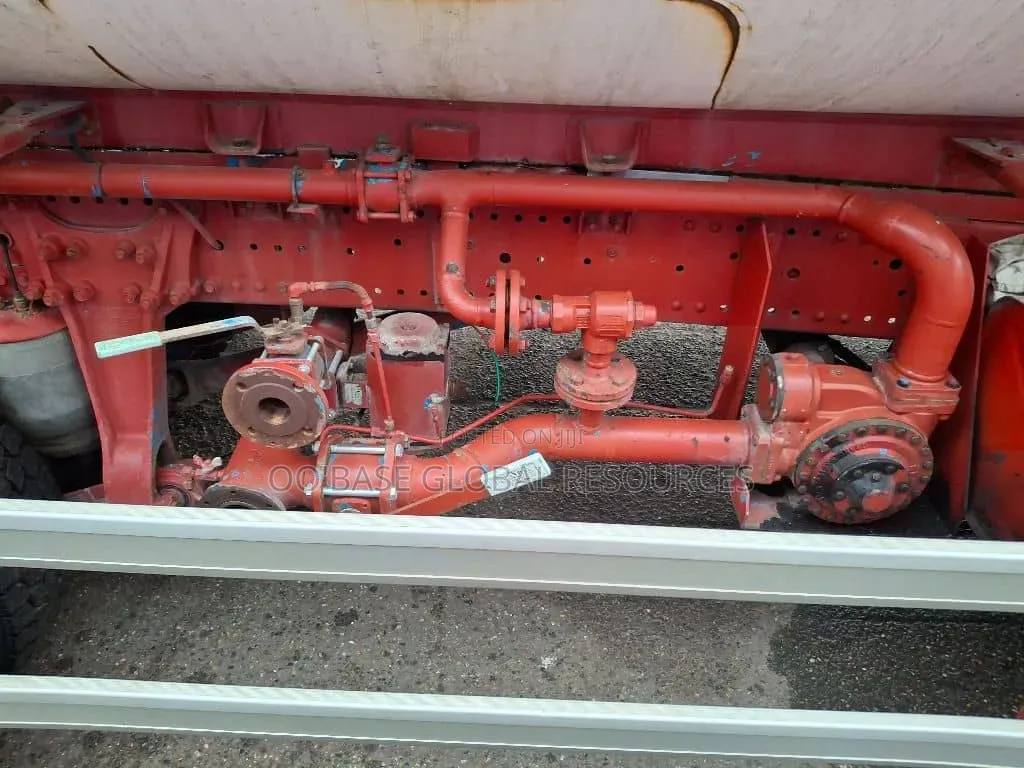 50tonnes Mercedes LPG Bobtail