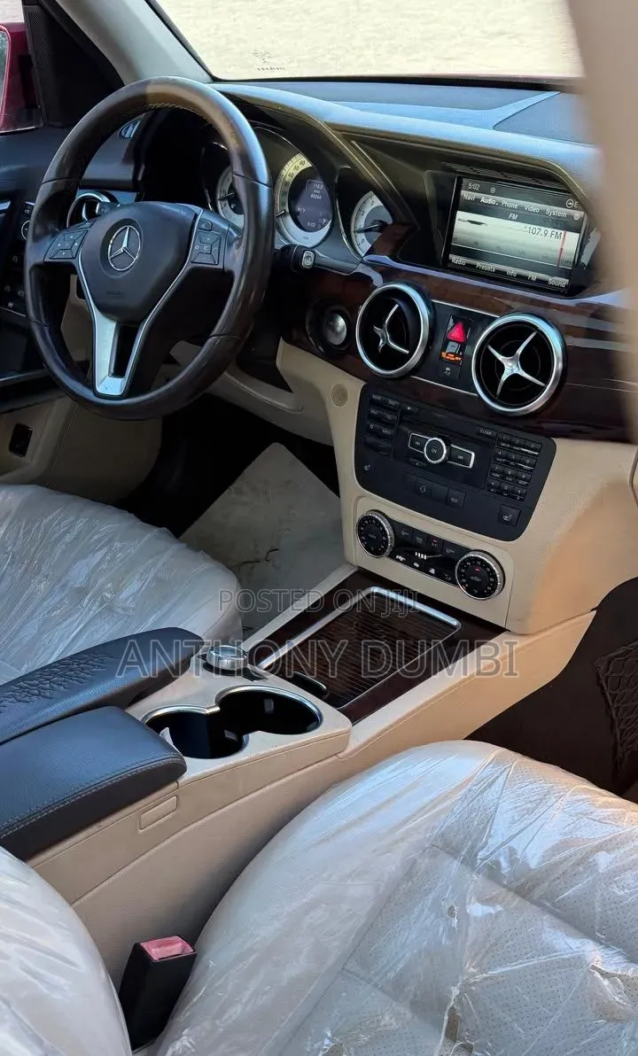 Mercedes-Benz GLK-Class 2015 Red