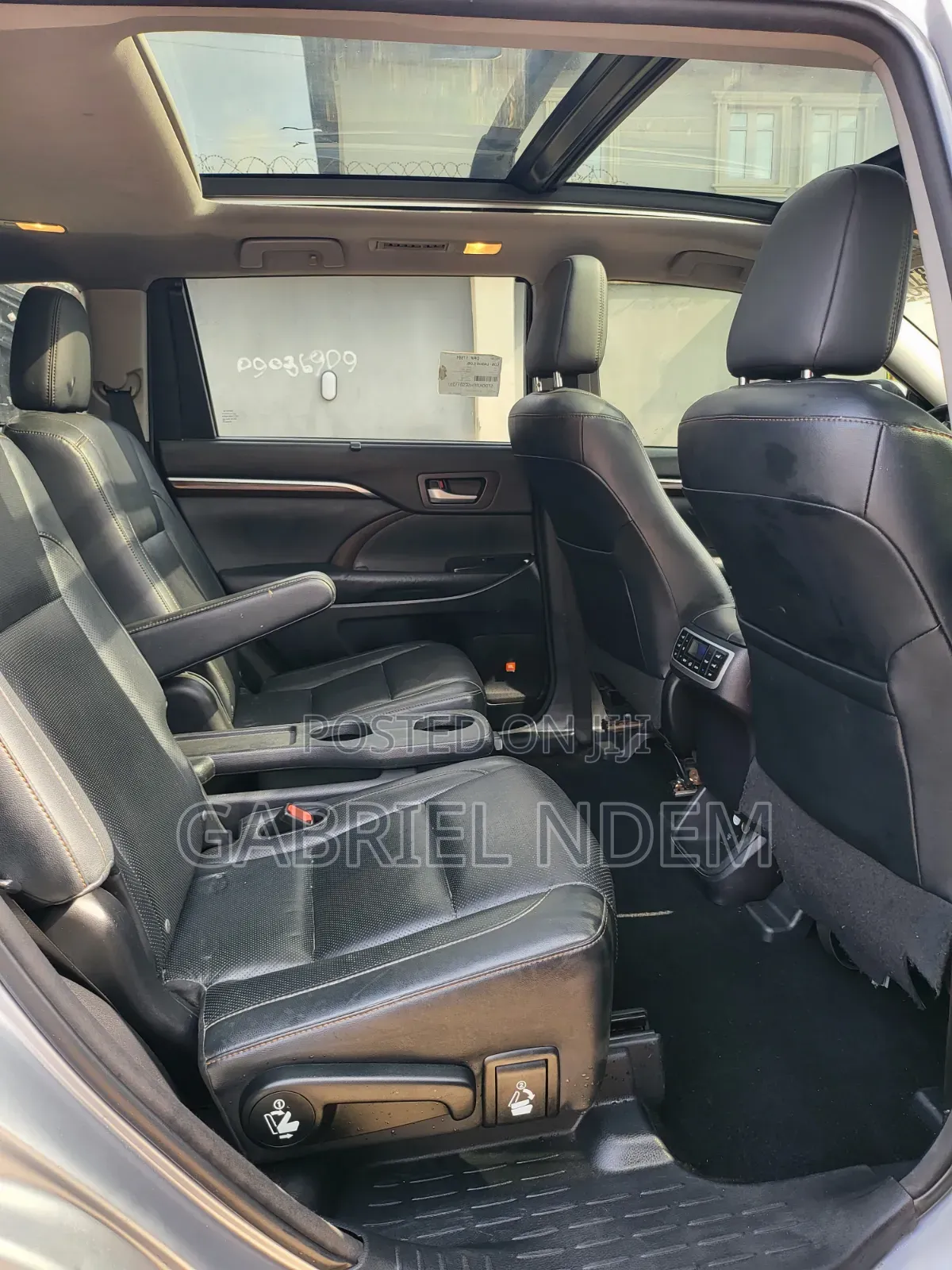 Toyota Highlander Limited Platinum 4dr SUV AWD (3.5L 6cyl 6A) 2015