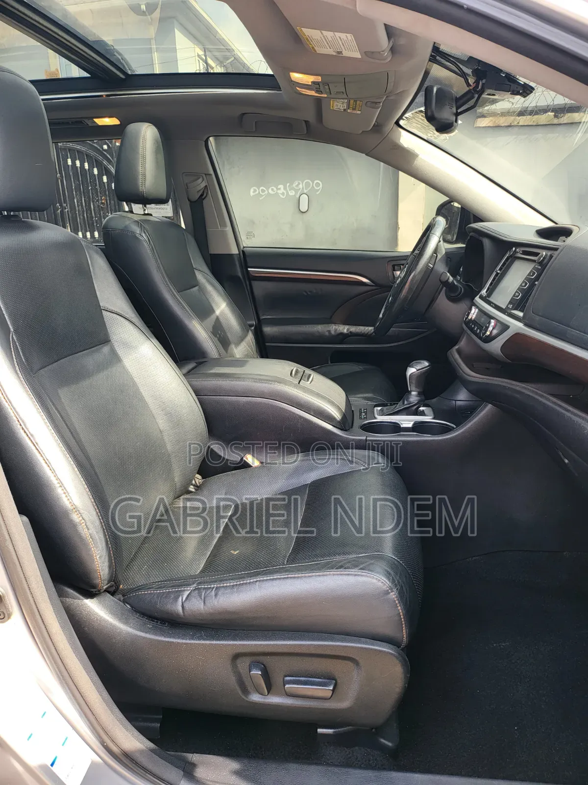 Toyota Highlander Limited Platinum 4dr SUV AWD (3.5L 6cyl 6A) 2015