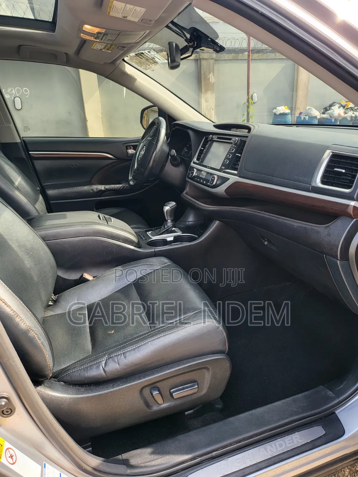 Toyota Highlander Limited Platinum 4dr SUV AWD (3.5L 6cyl 6A) 2015