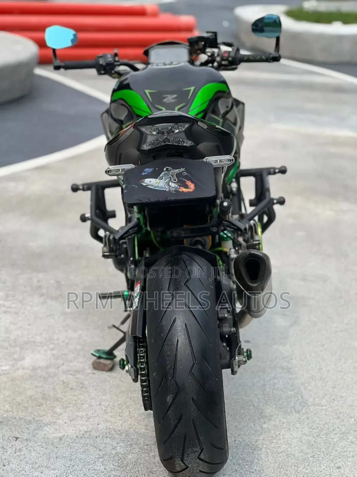 Kawasaki Z900RS 2022 Green