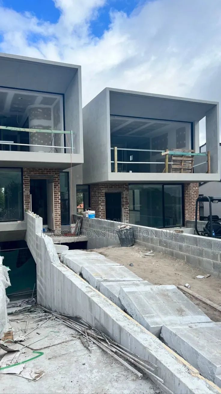 Housing Project Construction Specialists