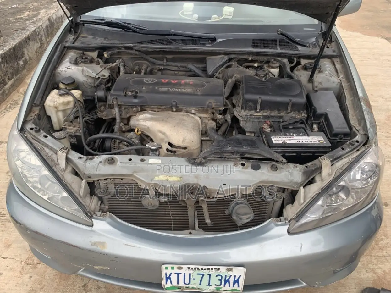 Toyota Camry LE 4dr Sedan (2.4L 4cyl 5A) 2005 Matt Black