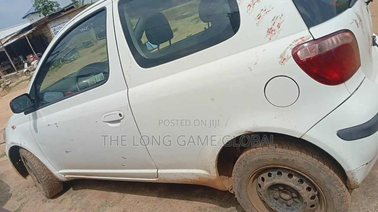 Toyota Yaris 2003 White