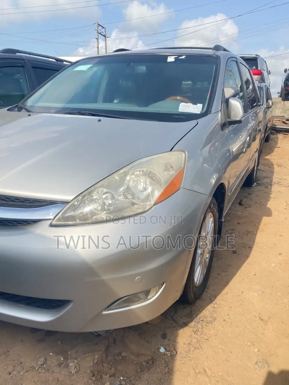 Toyota Sienna Limited 7 Passenger 2010 Silver