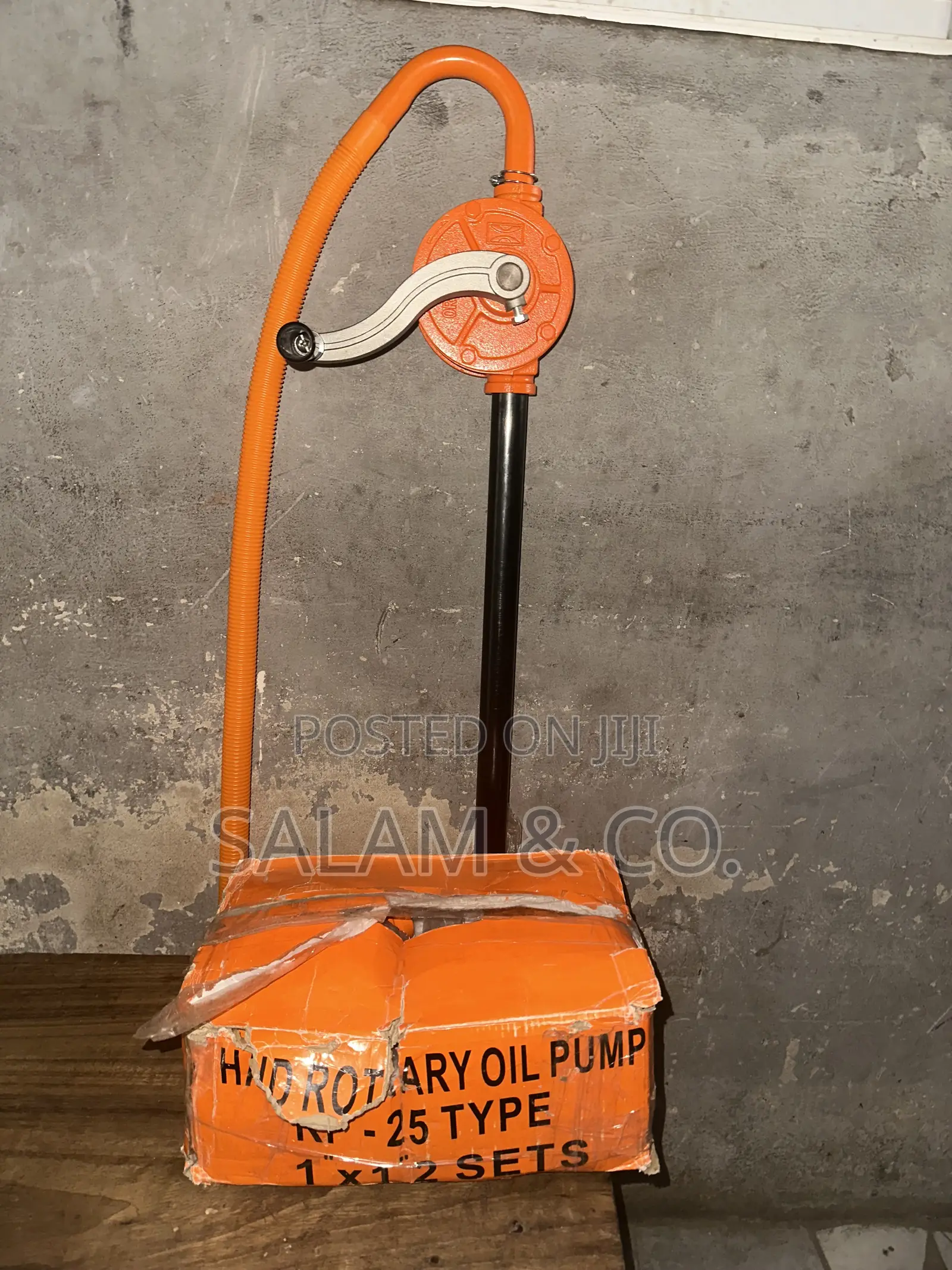 Heavy-Duty Manual Rotary Pump – Hand-Operated Liquid Transfer Pump