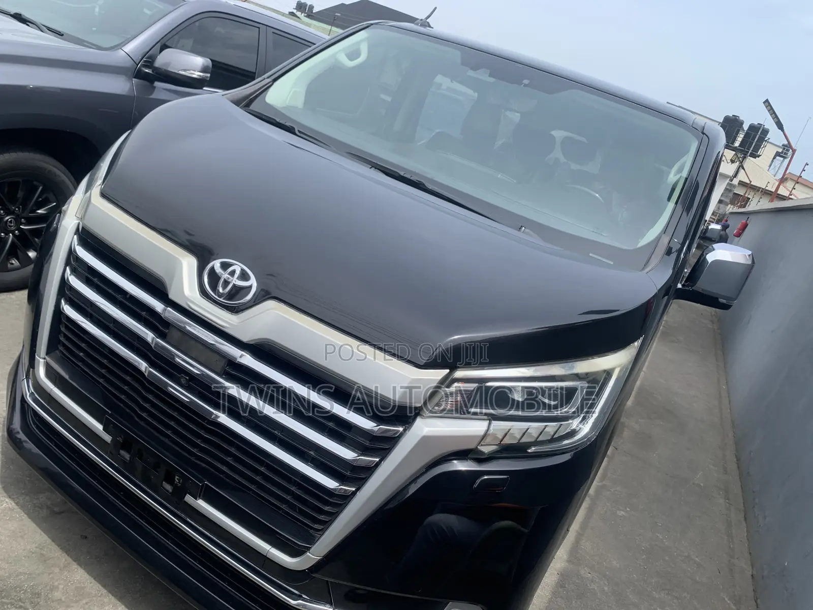 Toyota GranAce Premium 2024 Black