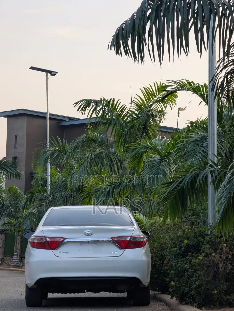 Toyota Camry 2017 White