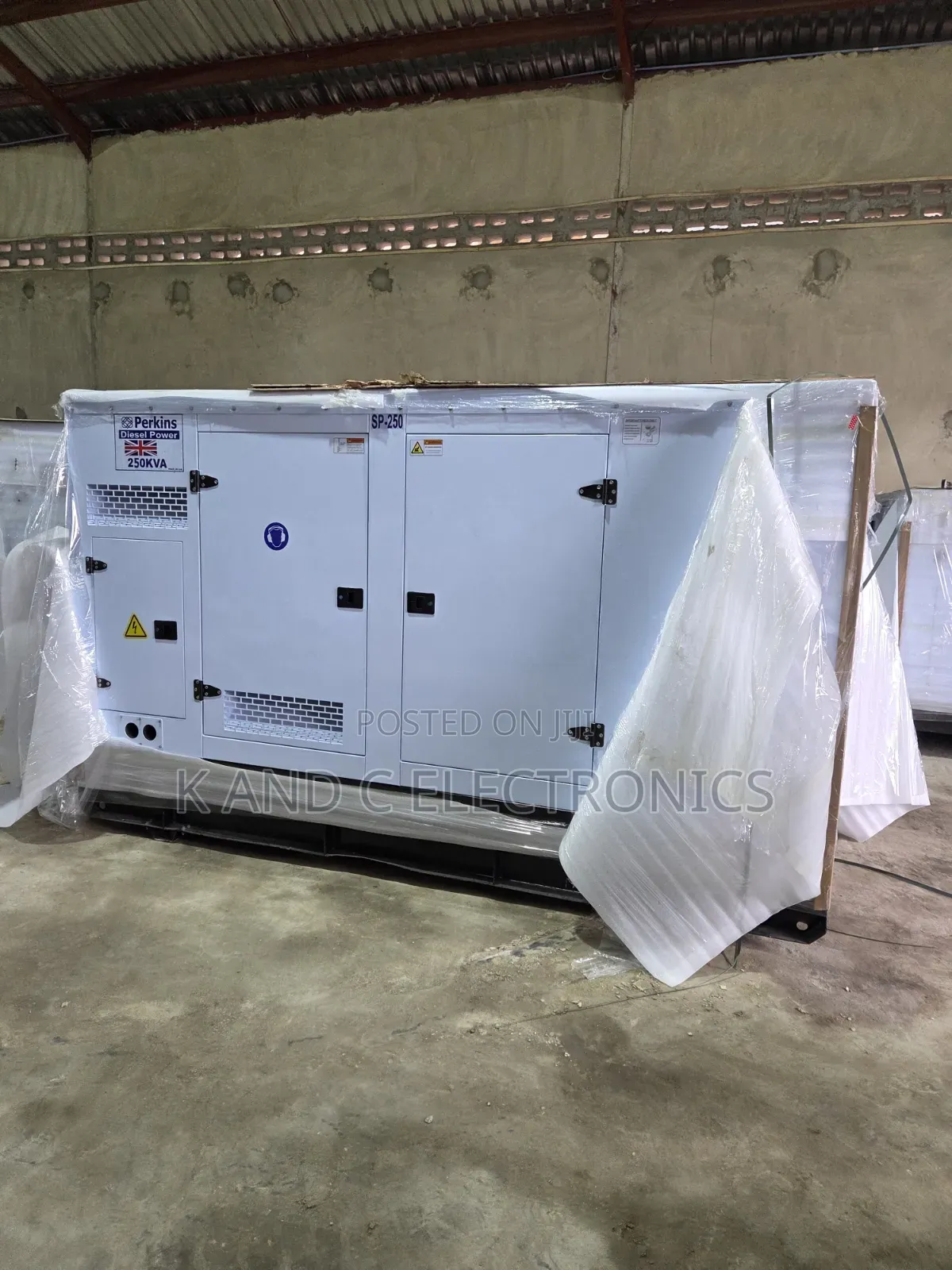 Powerful Perkins 250kVA Generator – Soundproof & Efficient