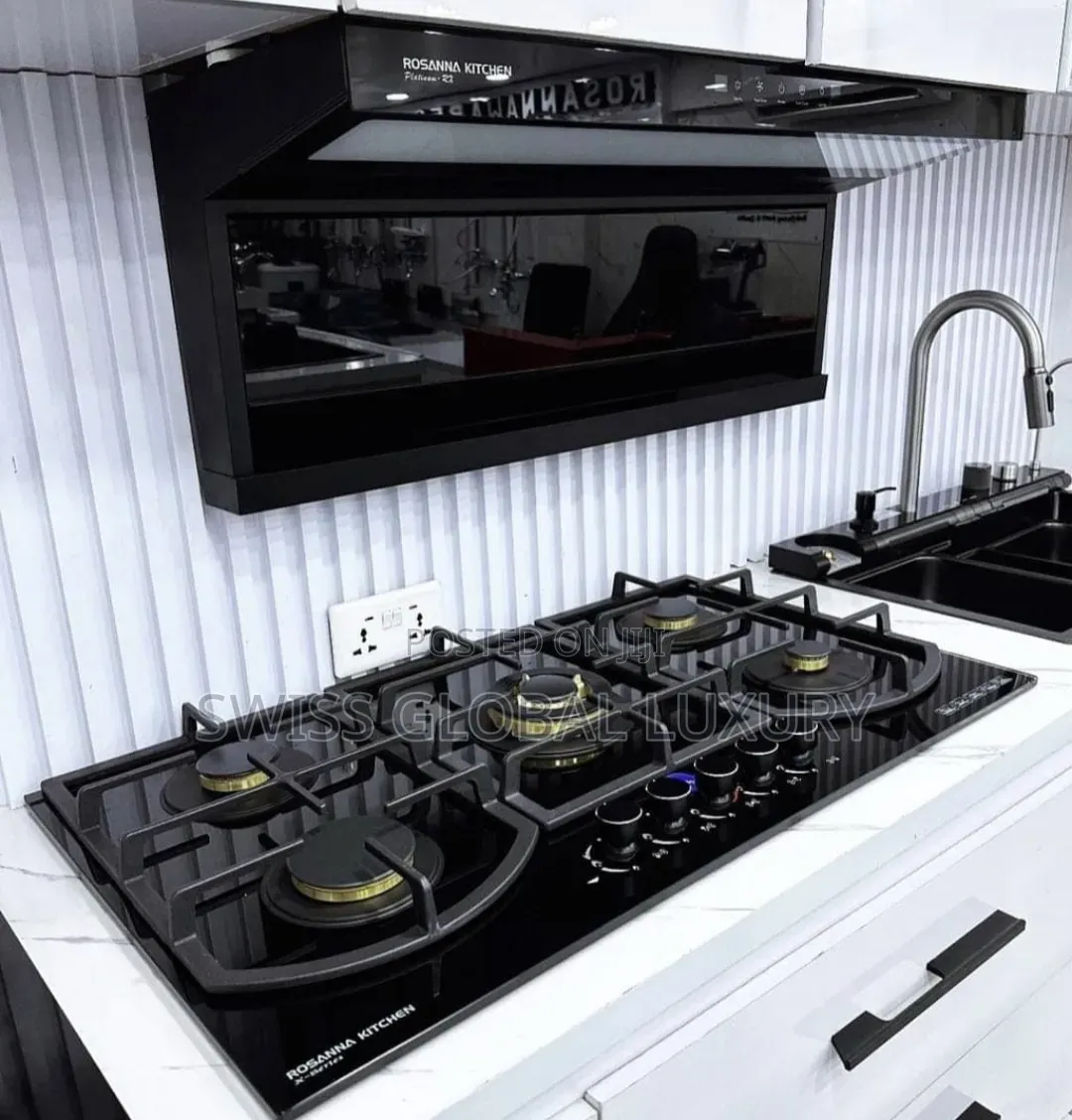 L 5 Gas Burner Built-in Gas With Smoke & Heat Extractor.